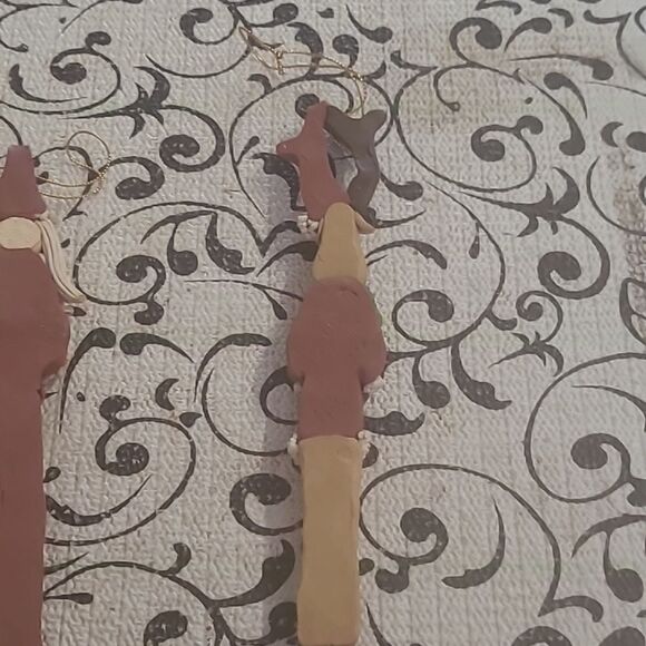 Festive Santa and Reindeer Ornaments - Picture 5 of 5